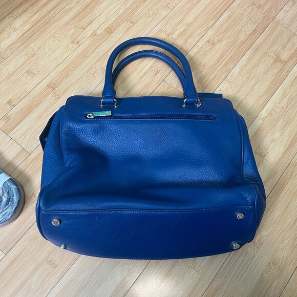 Danier Blue leather bag with lock detail - Picture 2 of 4